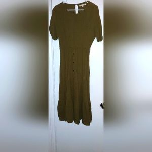 XiRENA Olive Green Maxi Dress